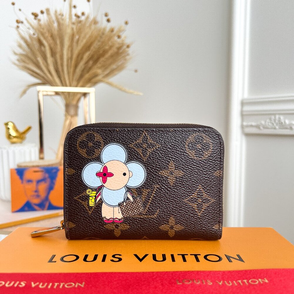 Authentic Louis Vuitton wallet zippy Vivienne monogram MB3179 B0945